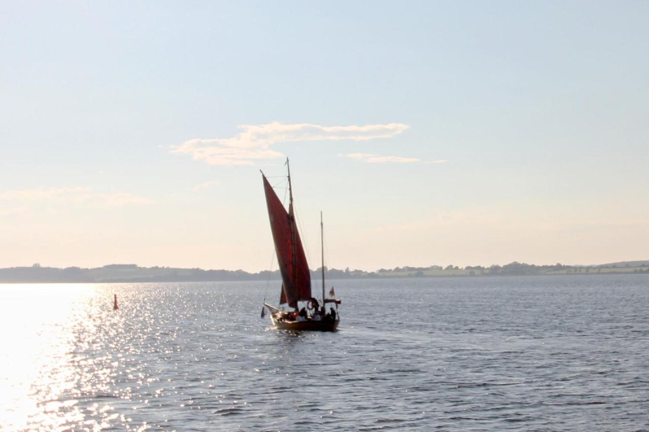 Strandnah Mit Balkon, Gratis Nutzung Vom Ahoi Erlebnisbad Und Sauna In Sellin - Strandhaus Moenchgut Fewo21 Lobbe Ngoại thất bức ảnh