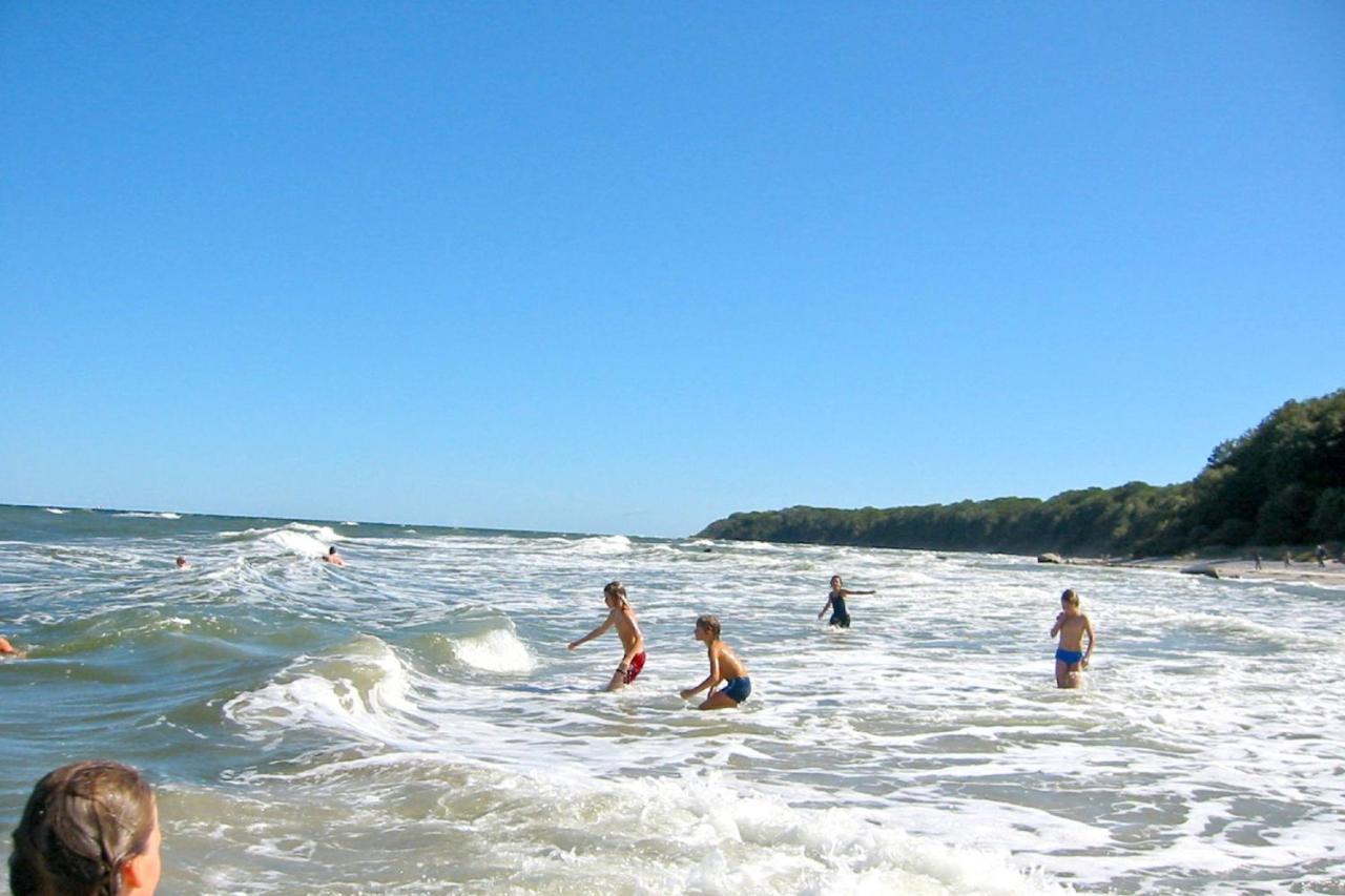 Strandnah Mit Balkon, Gratis Nutzung Vom Ahoi Erlebnisbad Und Sauna In Sellin - Strandhaus Moenchgut Fewo21 Lobbe Ngoại thất bức ảnh